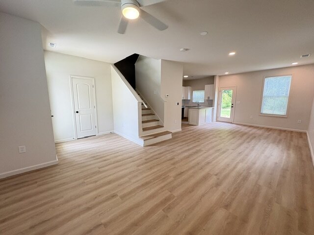 215 W Chappell