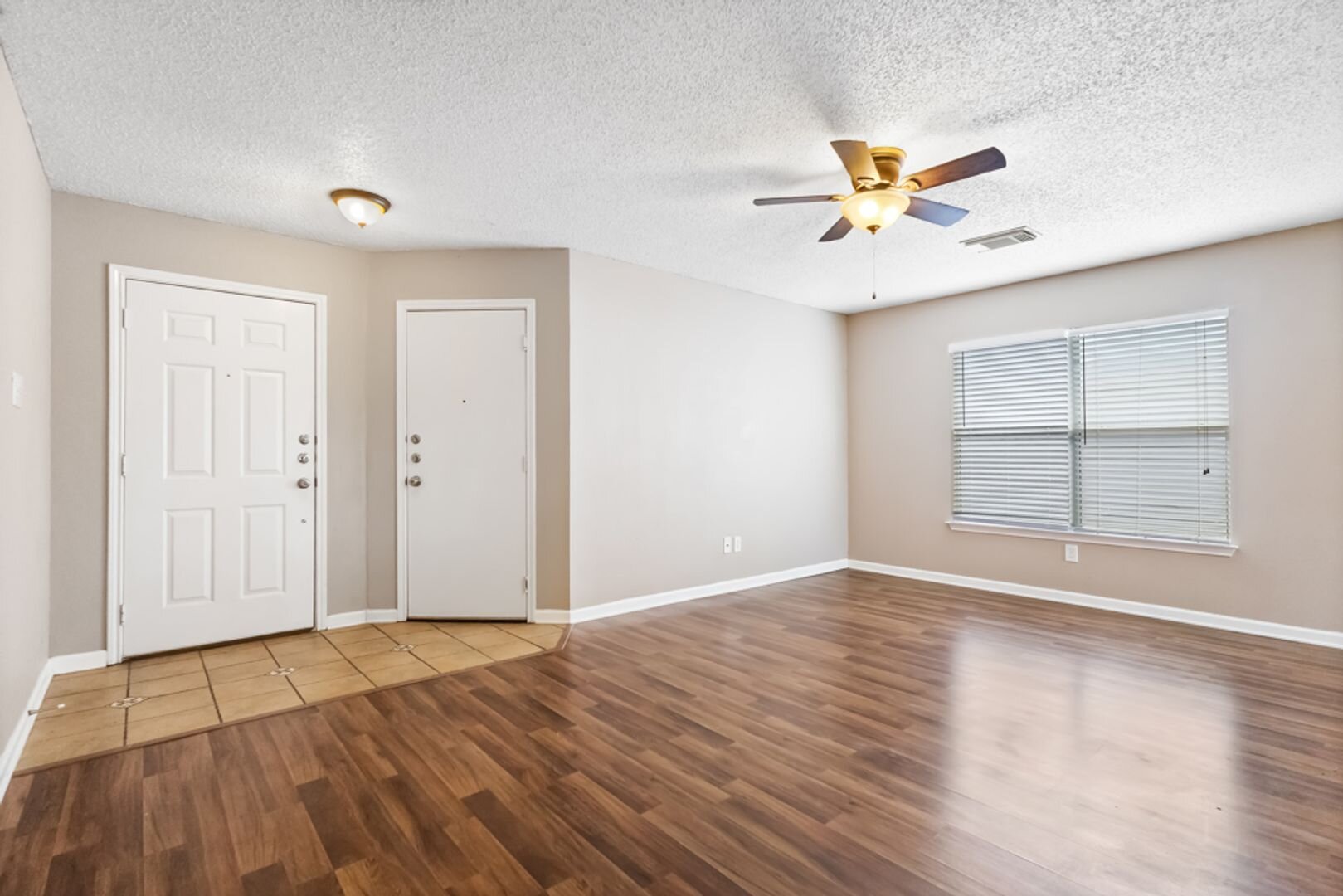 11030 Victors Hill San Antonio, TX 78254