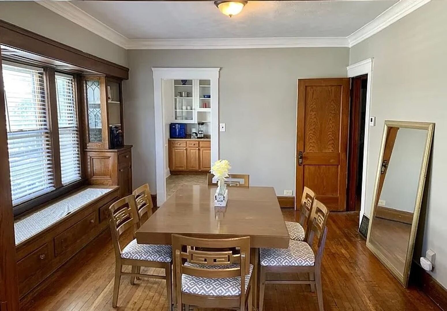 11710 Buckingham Avenue - 2nd Floor Cleveland, OH 44120