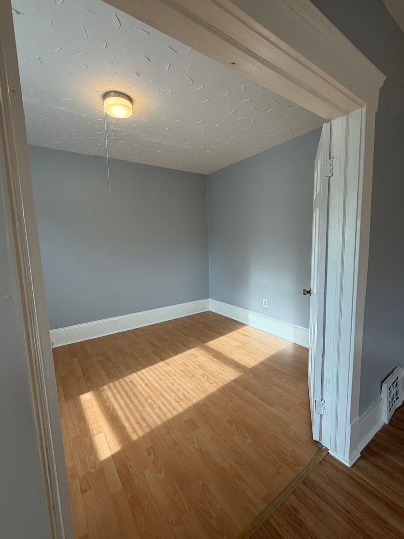 3543 W. 50th Street - Up Cleveland, OH 44102