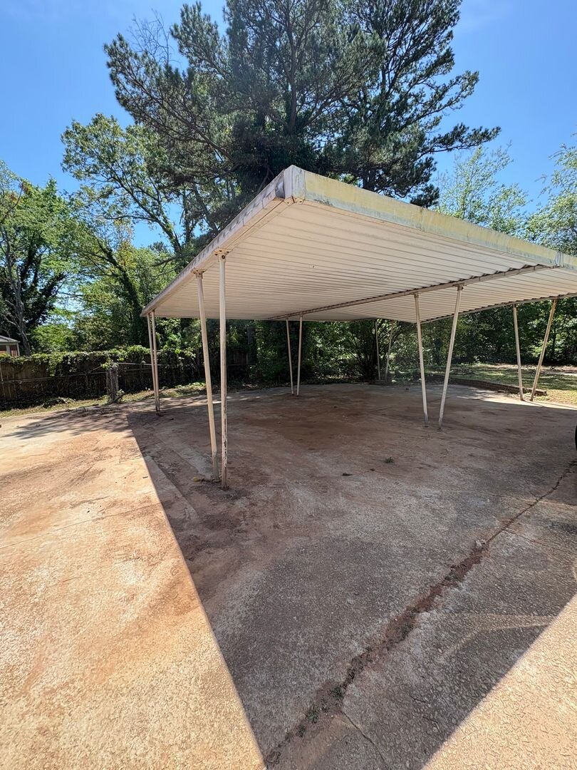 636 Old Augusta Road Greenville, SC 29605