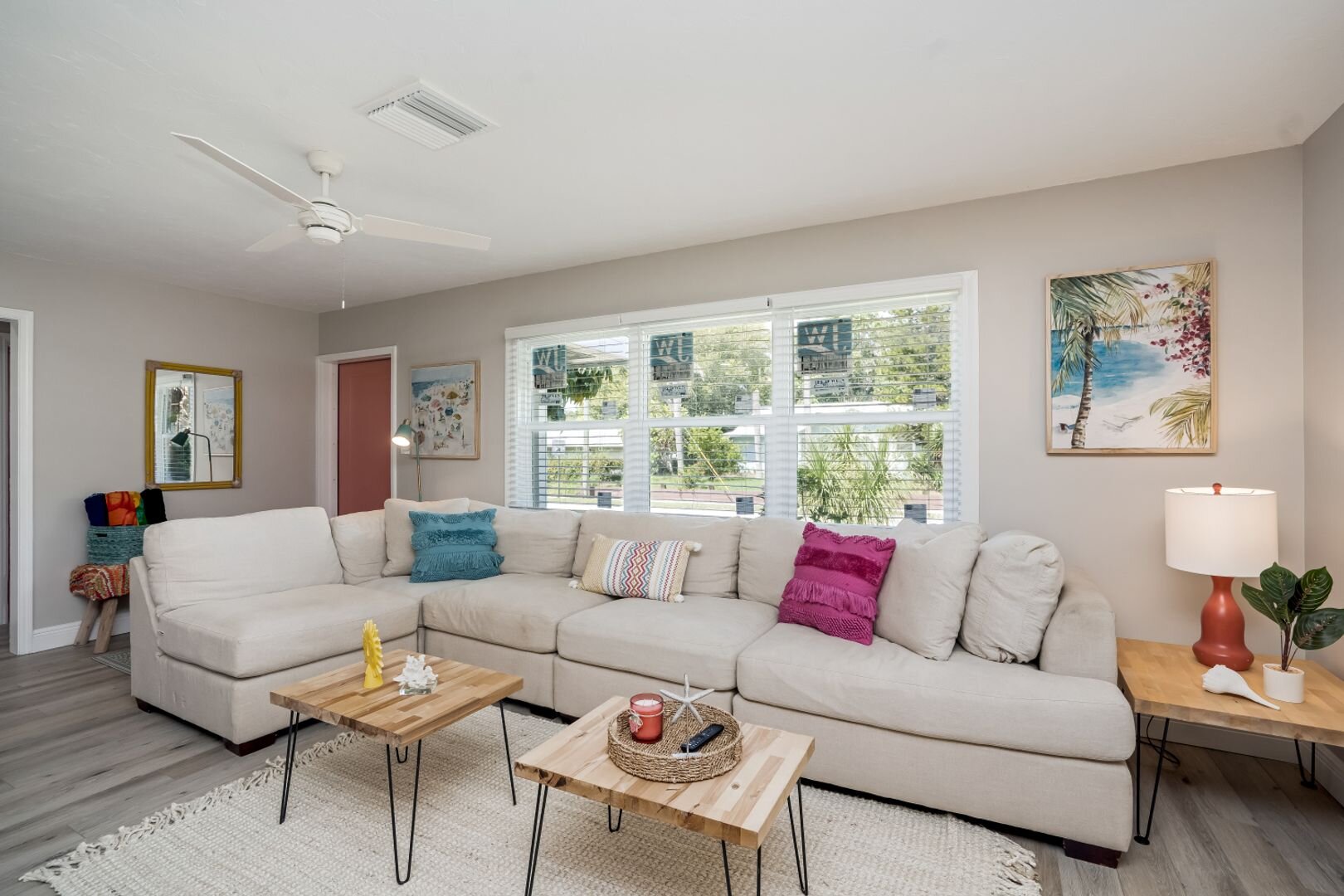 617 26th St W Bradenton, FL 34205