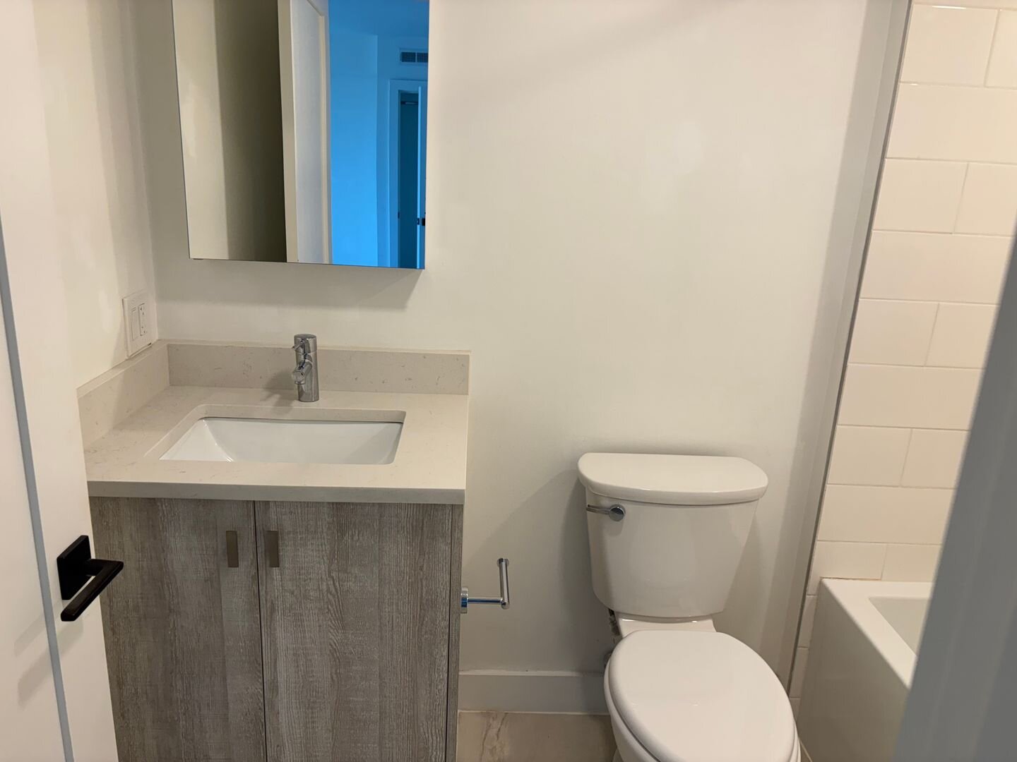 917 Bennington St 202 East Boston, MA 02128