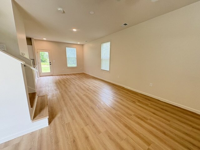 215 W Chappell