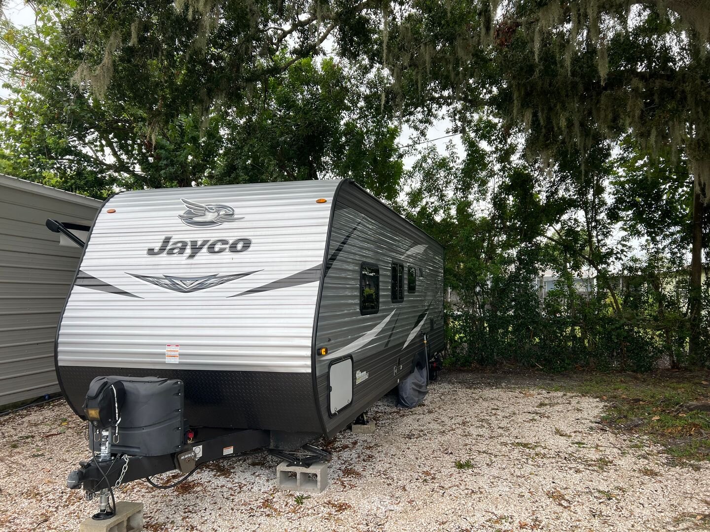 305 Linden Dr - Camper Ellenton, FL 34222