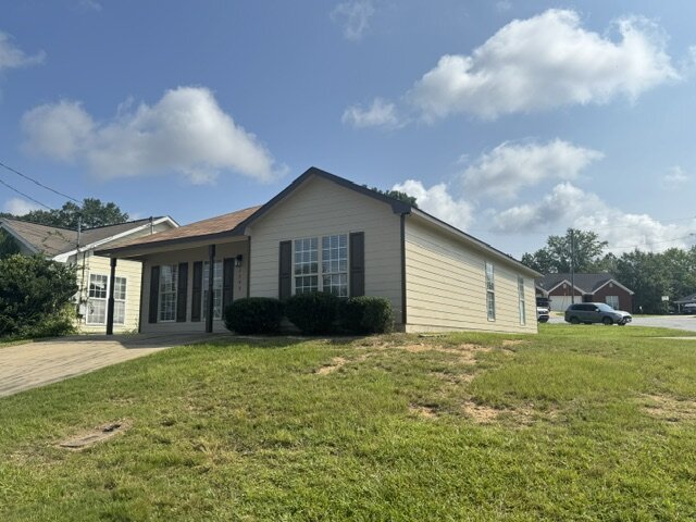 2208 Summerwind Dr