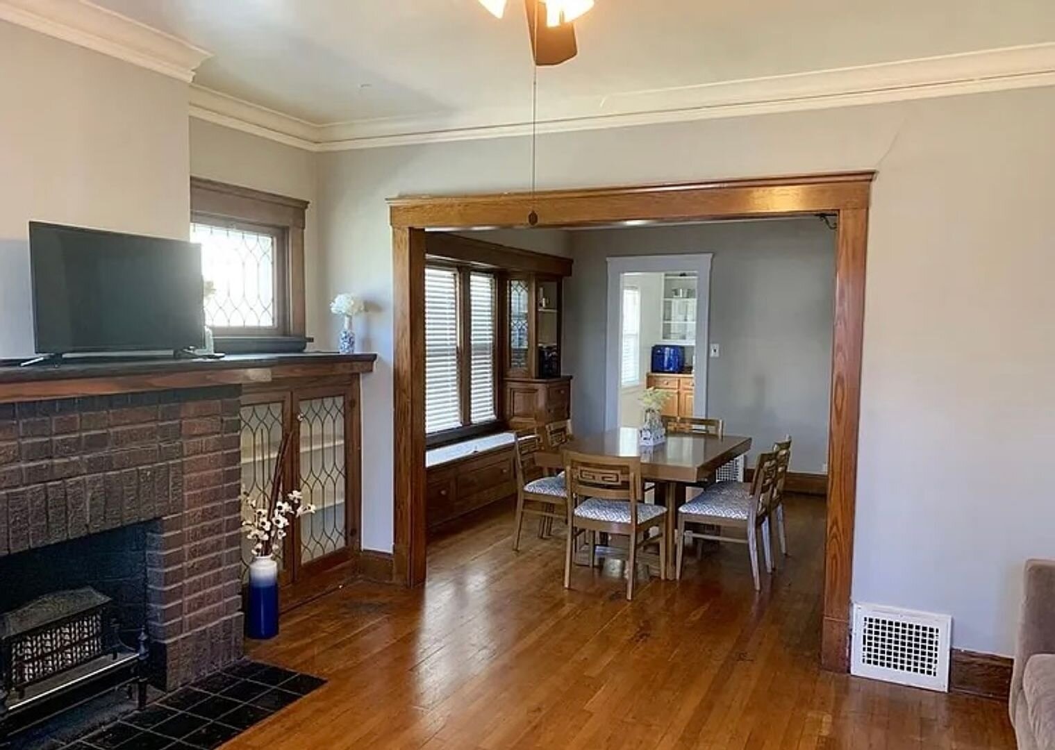11710 Buckingham Avenue - 2nd Floor Cleveland, OH 44120