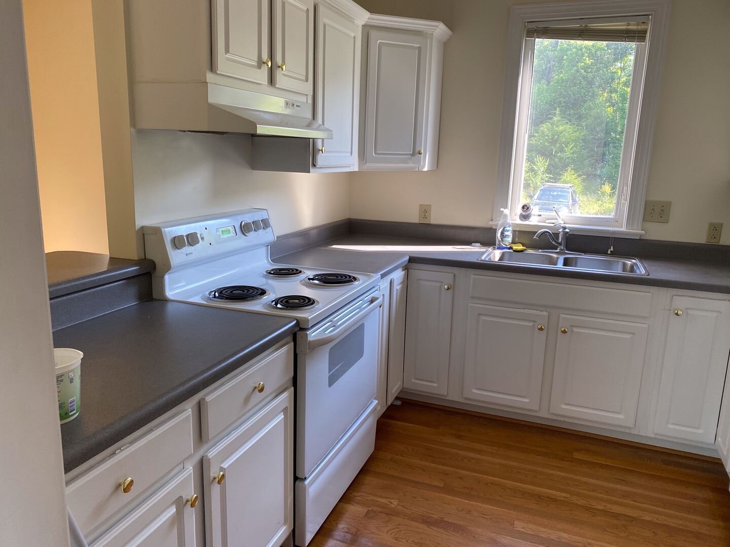 Spacious 2BR 2 Ba single level apartment
