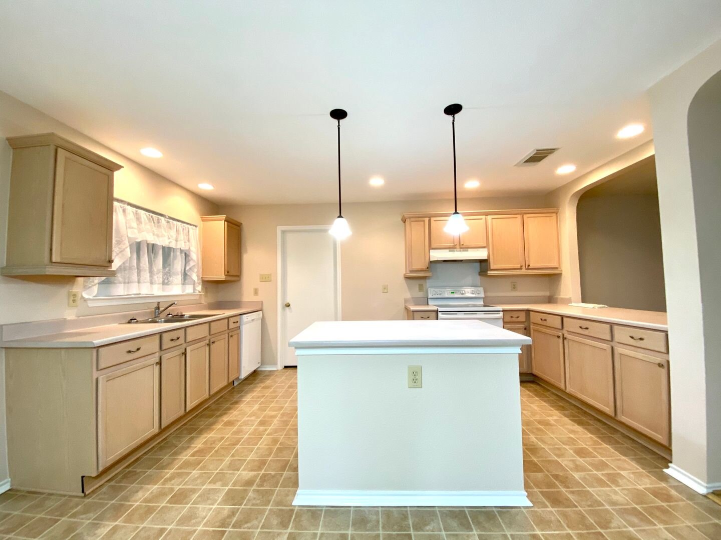10038 Silverbrook Place San Antonio, TX 78254