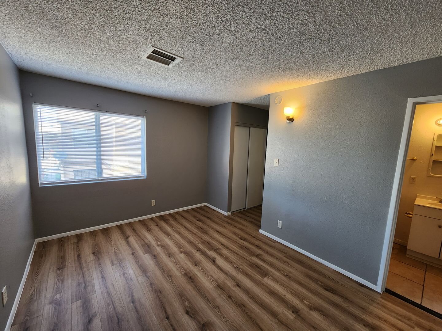 1705 Breckenwood Court Unit 4 Las Vegas, NV 89115