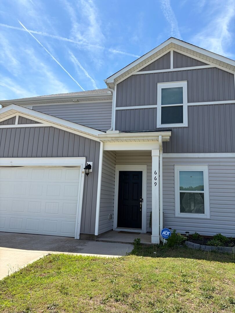 669 Grays Creek Road Spartanburg, SC 29303