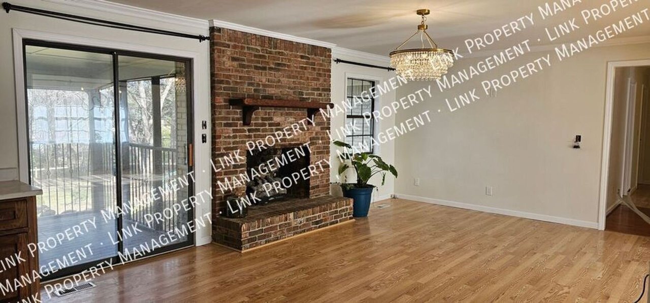 9328 Berkshire Cir Chattanooga, TN 37421