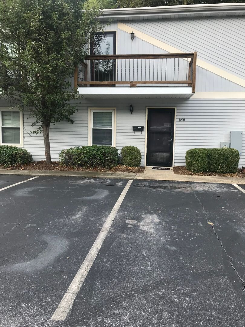 3706 East North Street #M8 Greenville, SC 29615