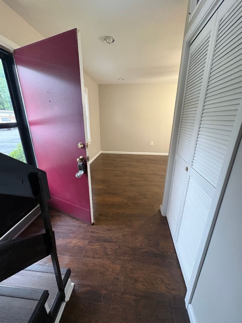 3706 East North Street #M8 Greenville, SC 29615