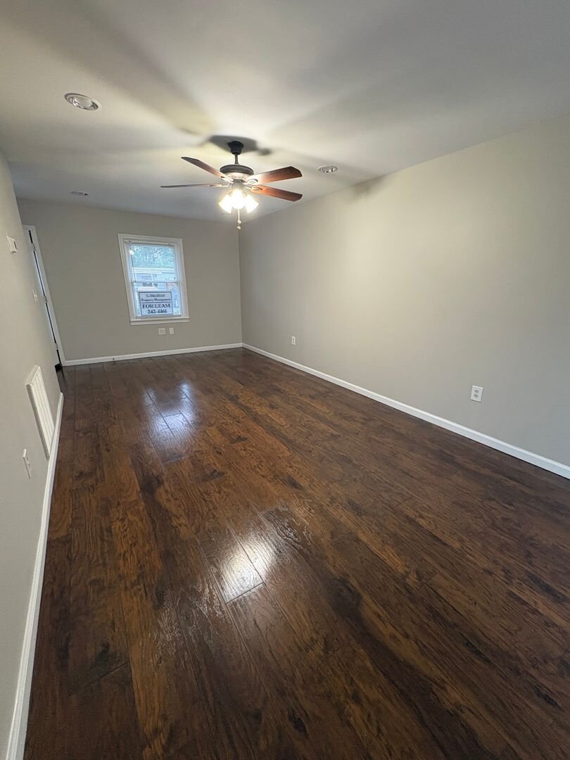 3706 East North Street #M8 Greenville, SC 29615