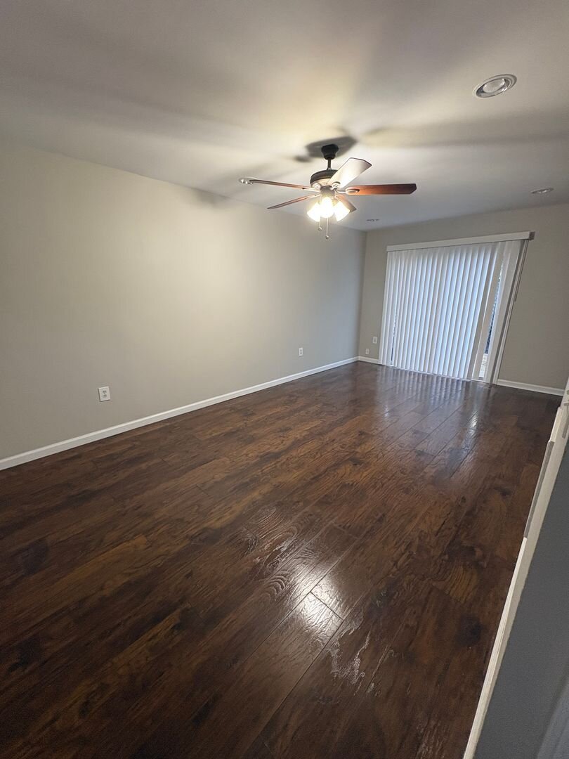 3706 East North Street #M8 Greenville, SC 29615