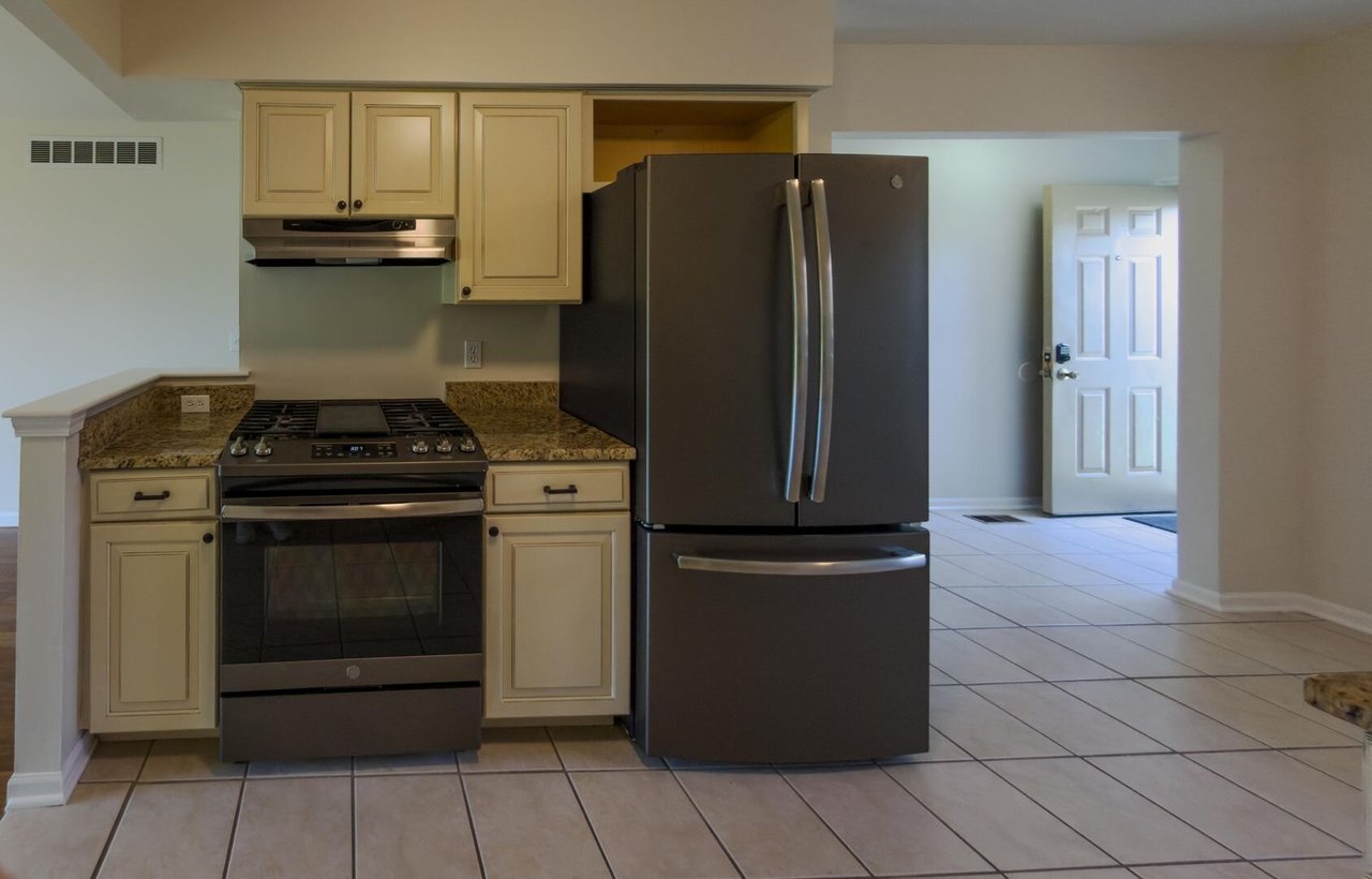 11575 Lynhurst Drive Washington, MI 48094