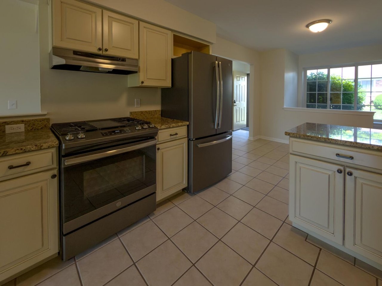 11575 Lynhurst Drive Washington, MI 48094