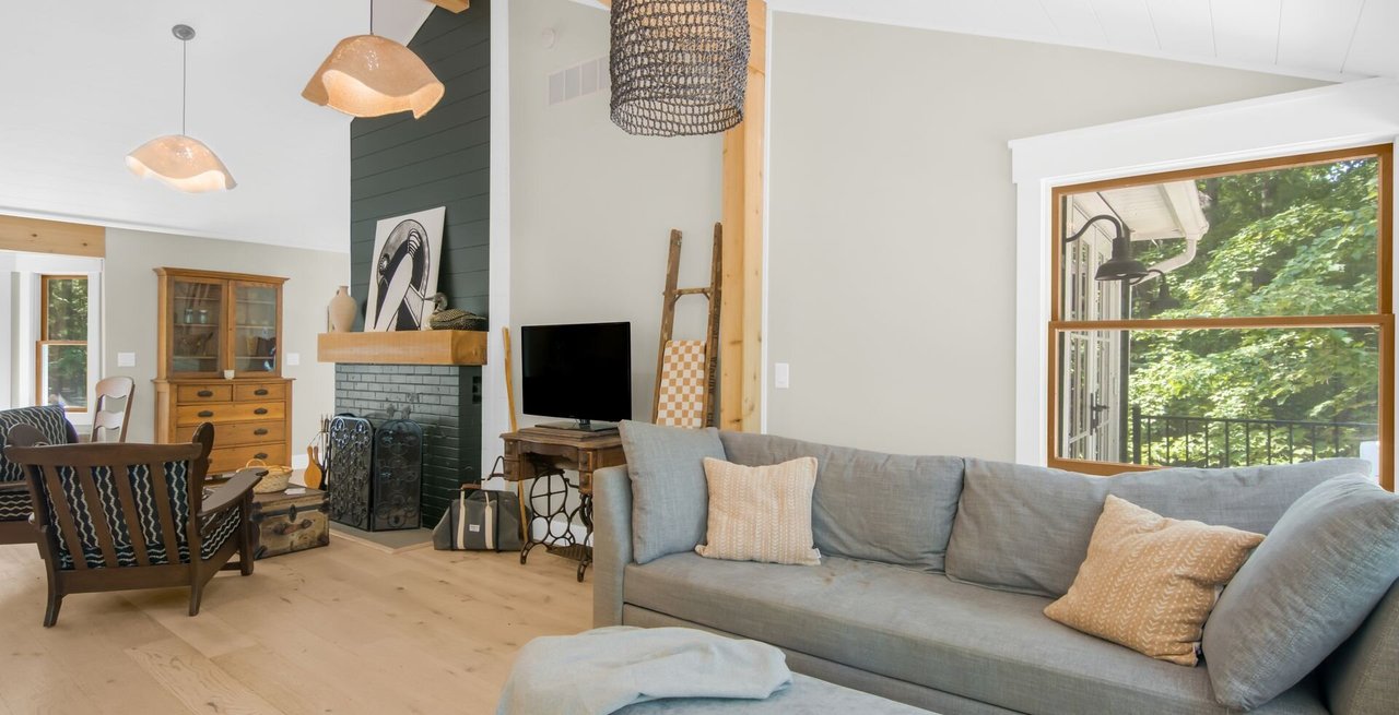 2174 Evergreen Ave. Traverse City, MI 49696
