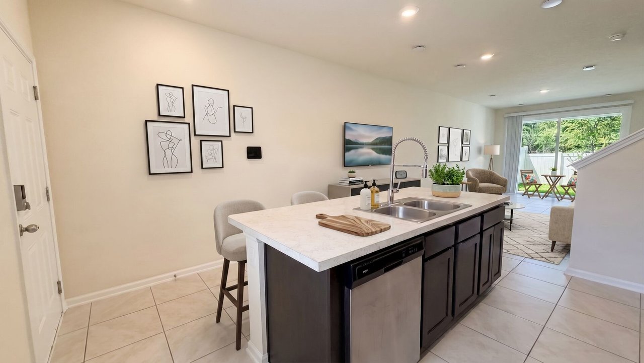 8245 Watercourse Way Jacksonville, FL 32211