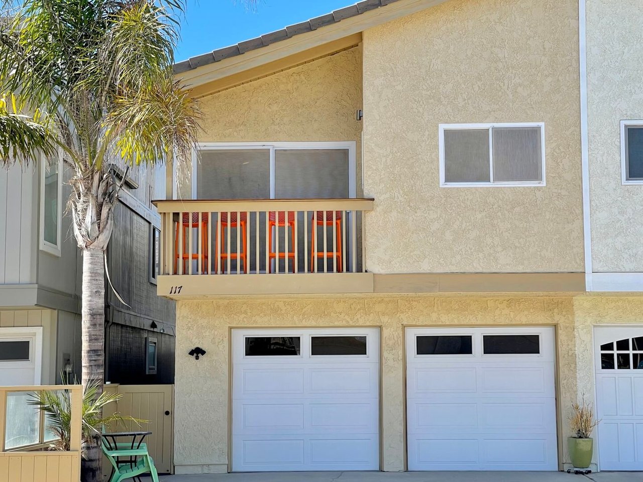 117 La Brea St Oxnard, CA 93035