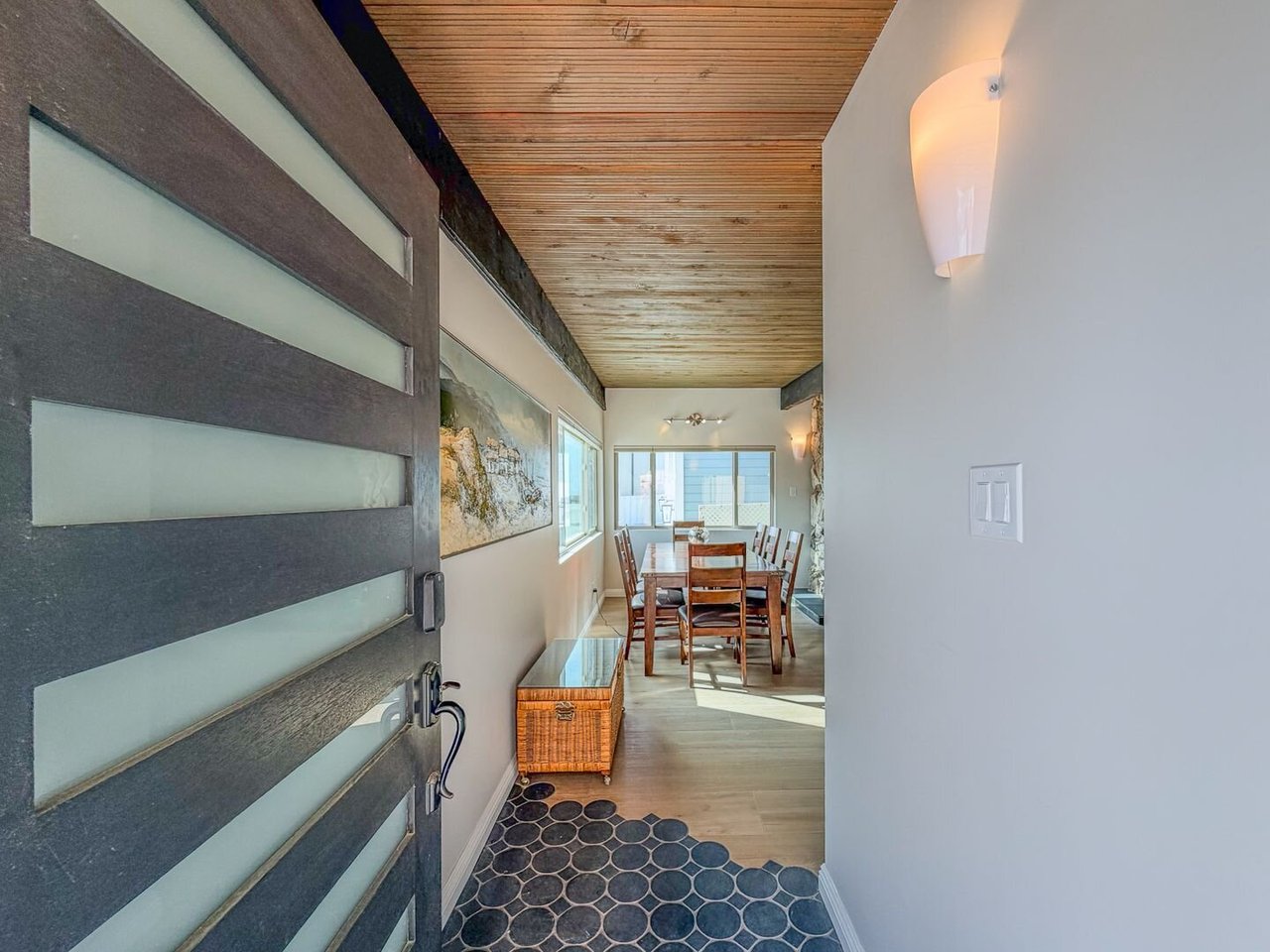 1327 Devon Ln Ventura, CA 93001
