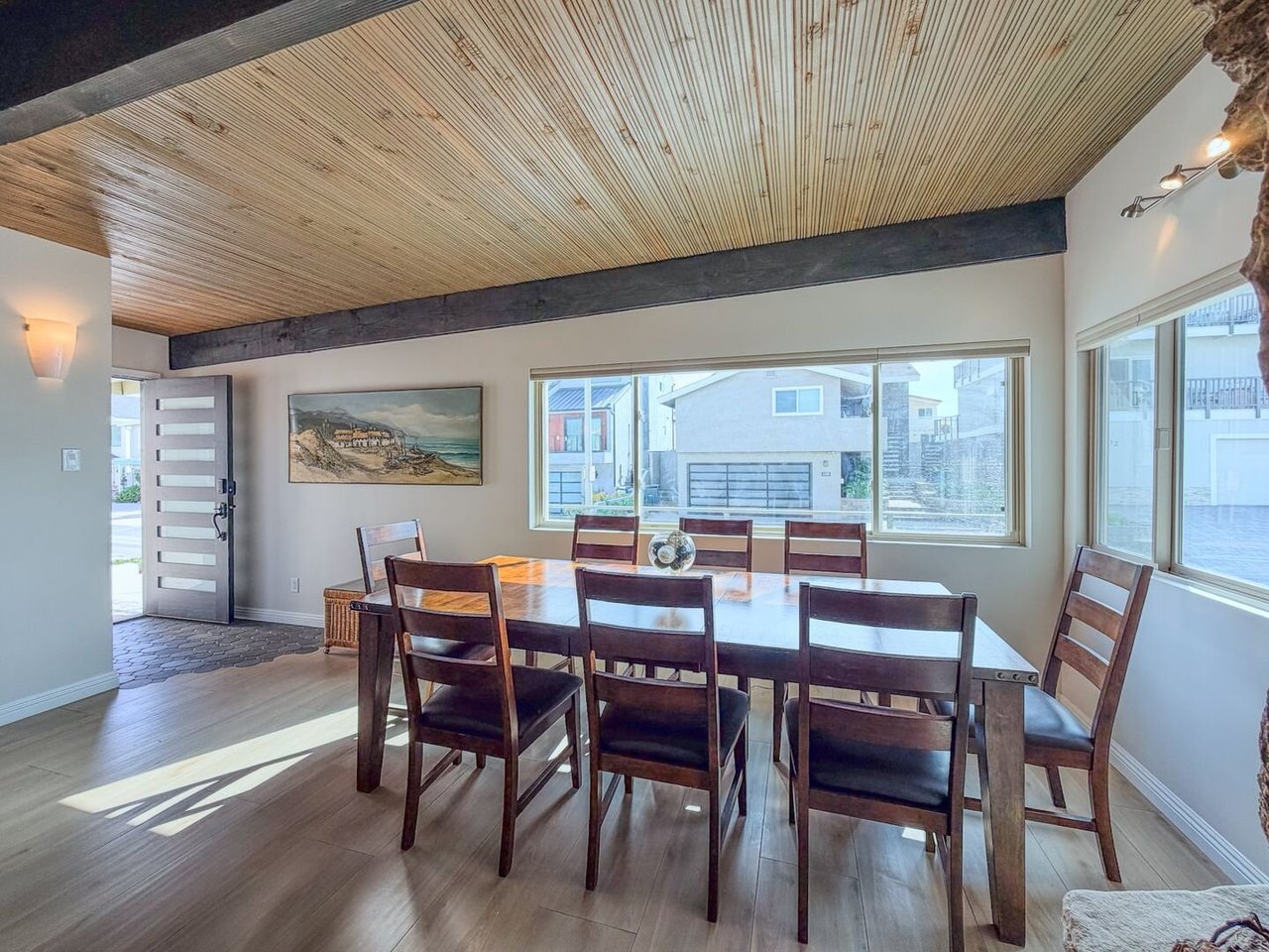 1327 Devon Ln Ventura, CA 93001