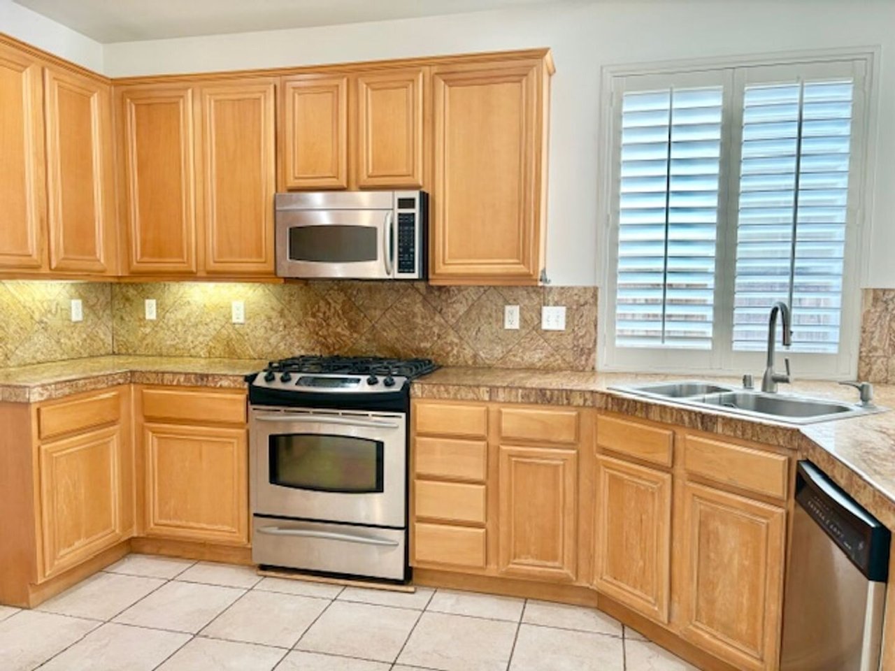 785 E Port Hueneme Rd Port Hueneme, CA 93041
