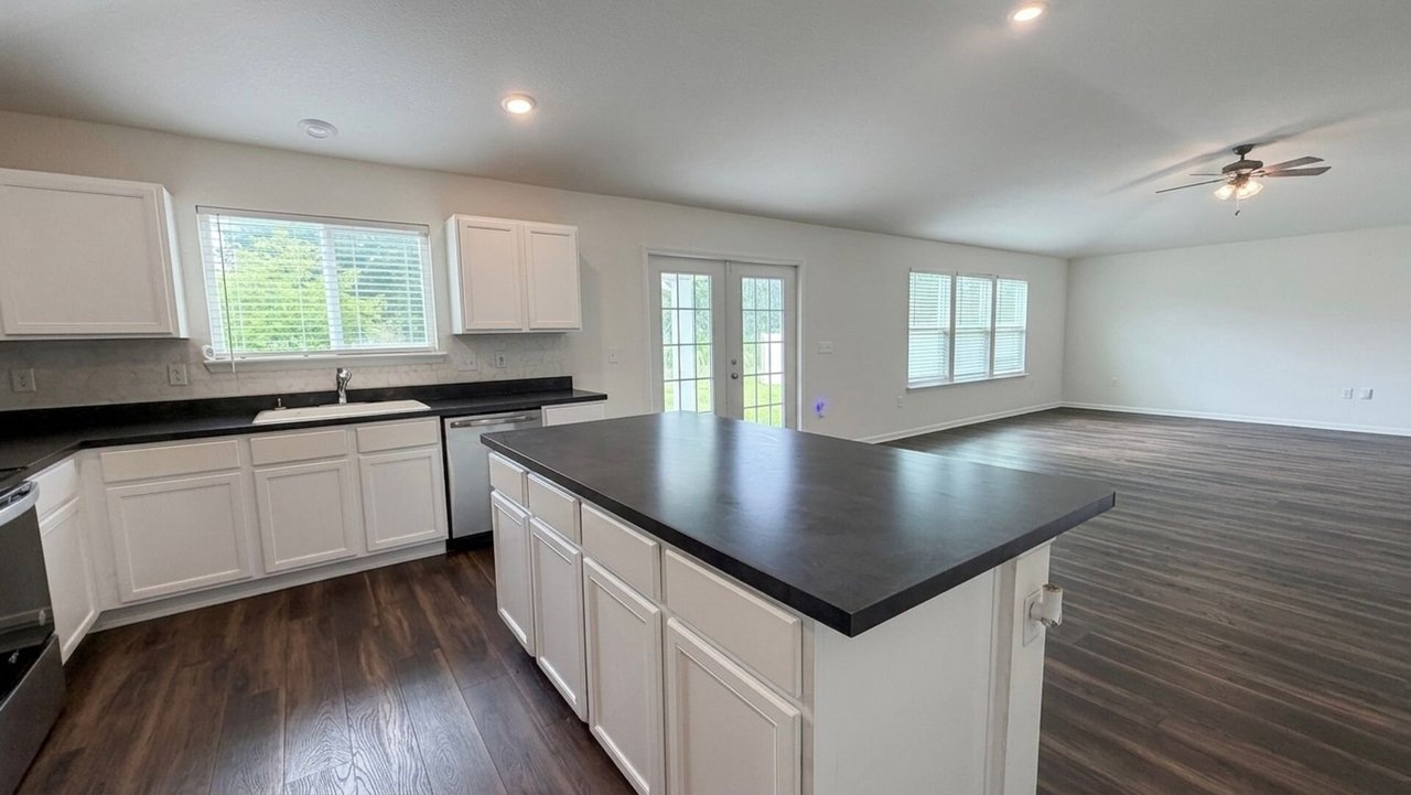 6673 Burnt Creek Rd Jacksonville, FL 32222