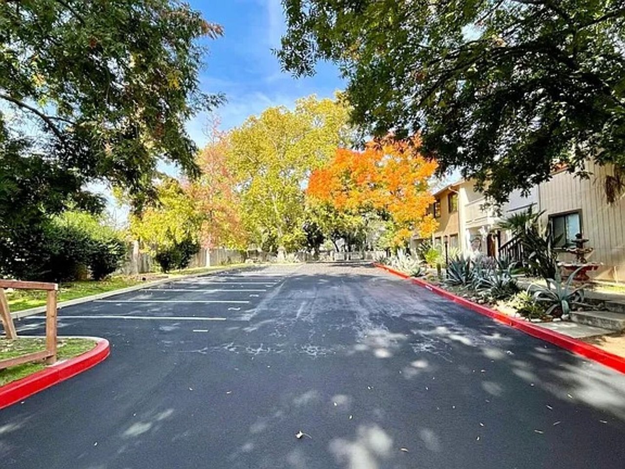 4835 Orange Grove Avenue - 01 Sacramento, CA 95841