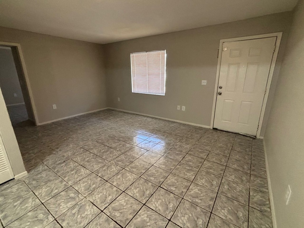 921 33rd Ave W Bradenton, FL 34205