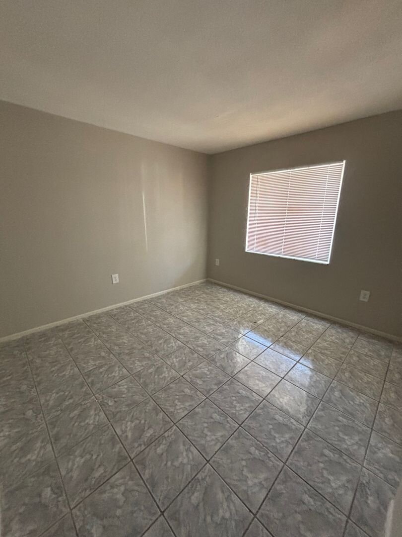 921 33rd Ave W Bradenton, FL 34205