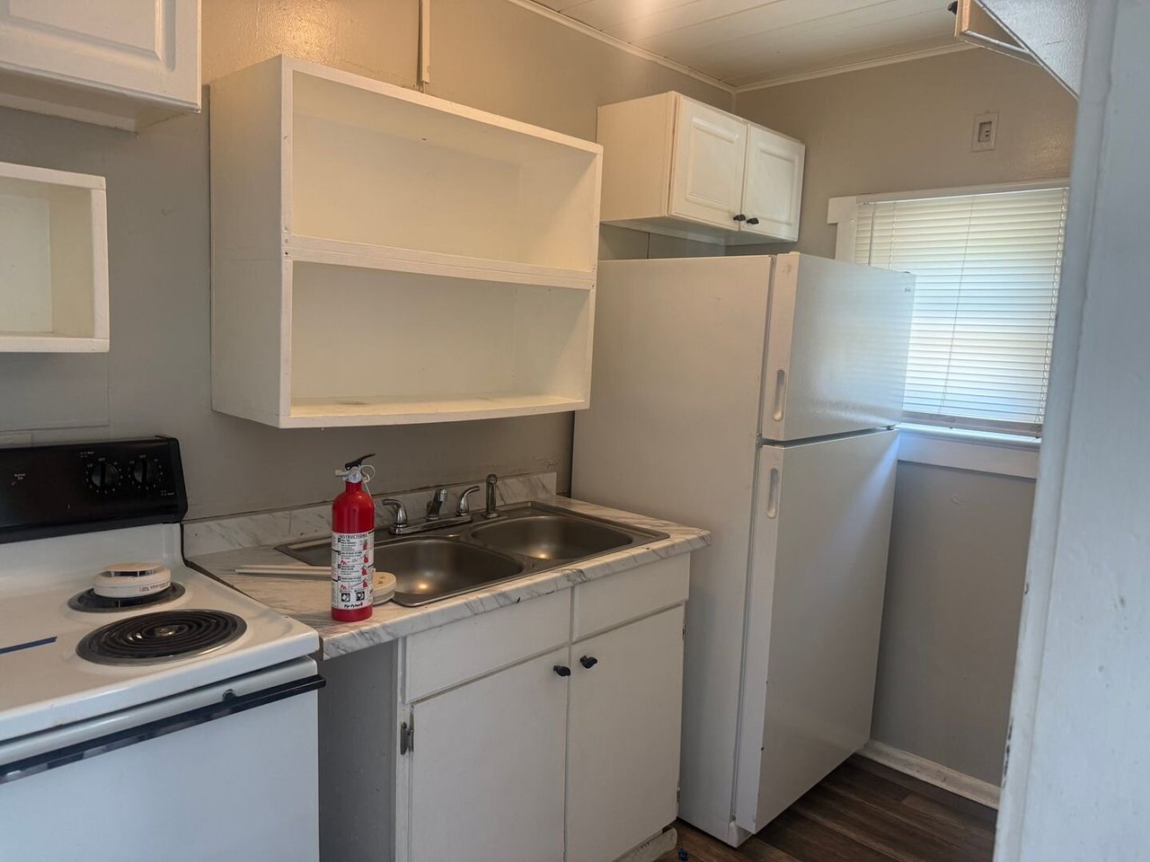2745 9th St E Unit A Bradenton, FL 34208