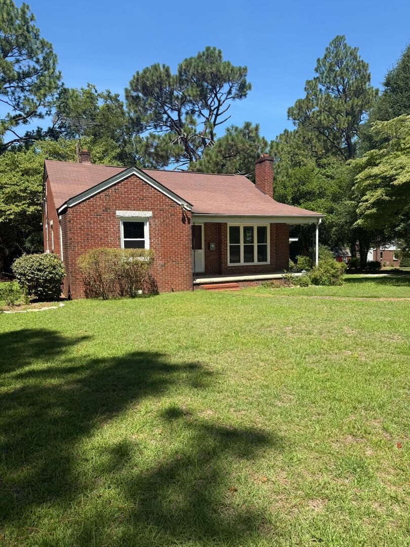 1203 N Poplar St Aberdeen, NC 28315