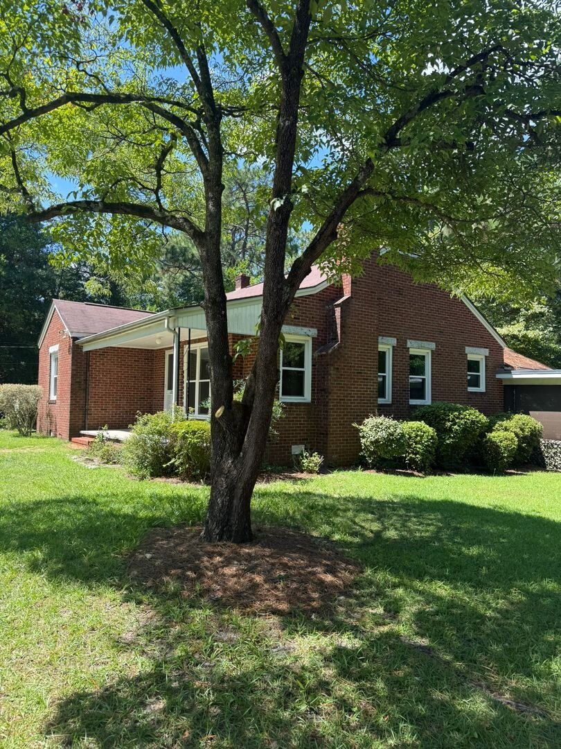 1203 N Poplar St Aberdeen, NC 28315