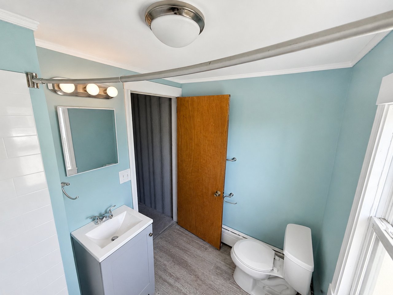 561 Northampton St Kingston, PA 18704