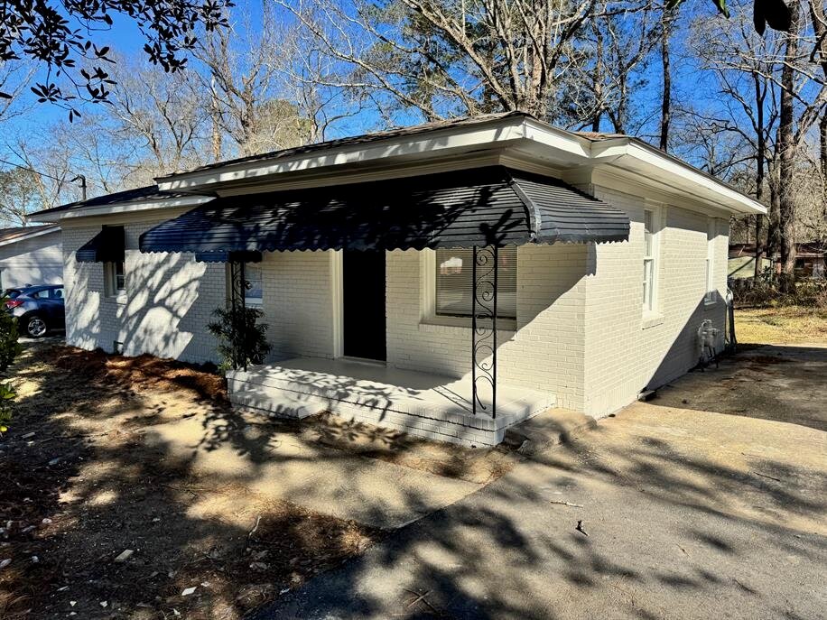 1480 Brewer Ave