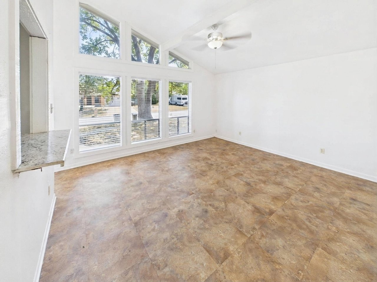 1013 San Benito