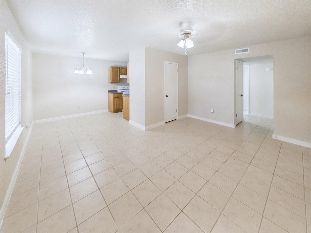 1505 D Oakdale