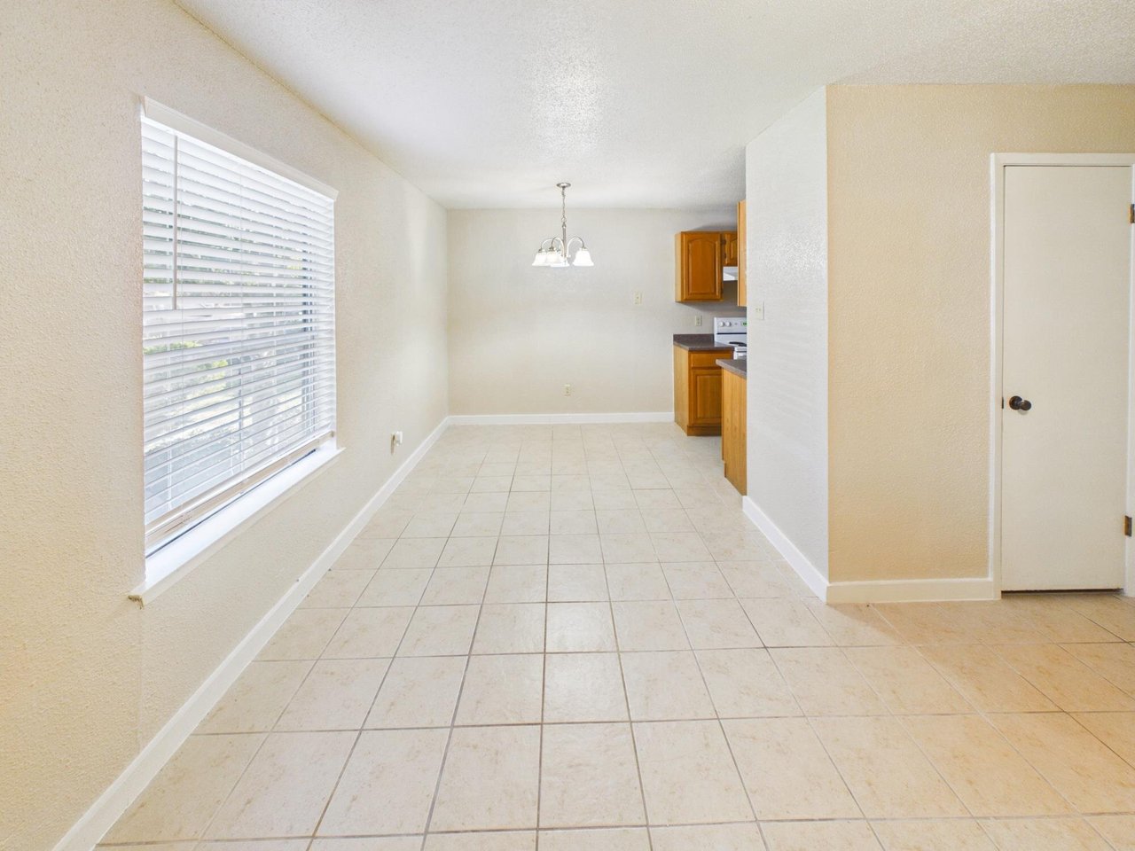 1505 D Oakdale