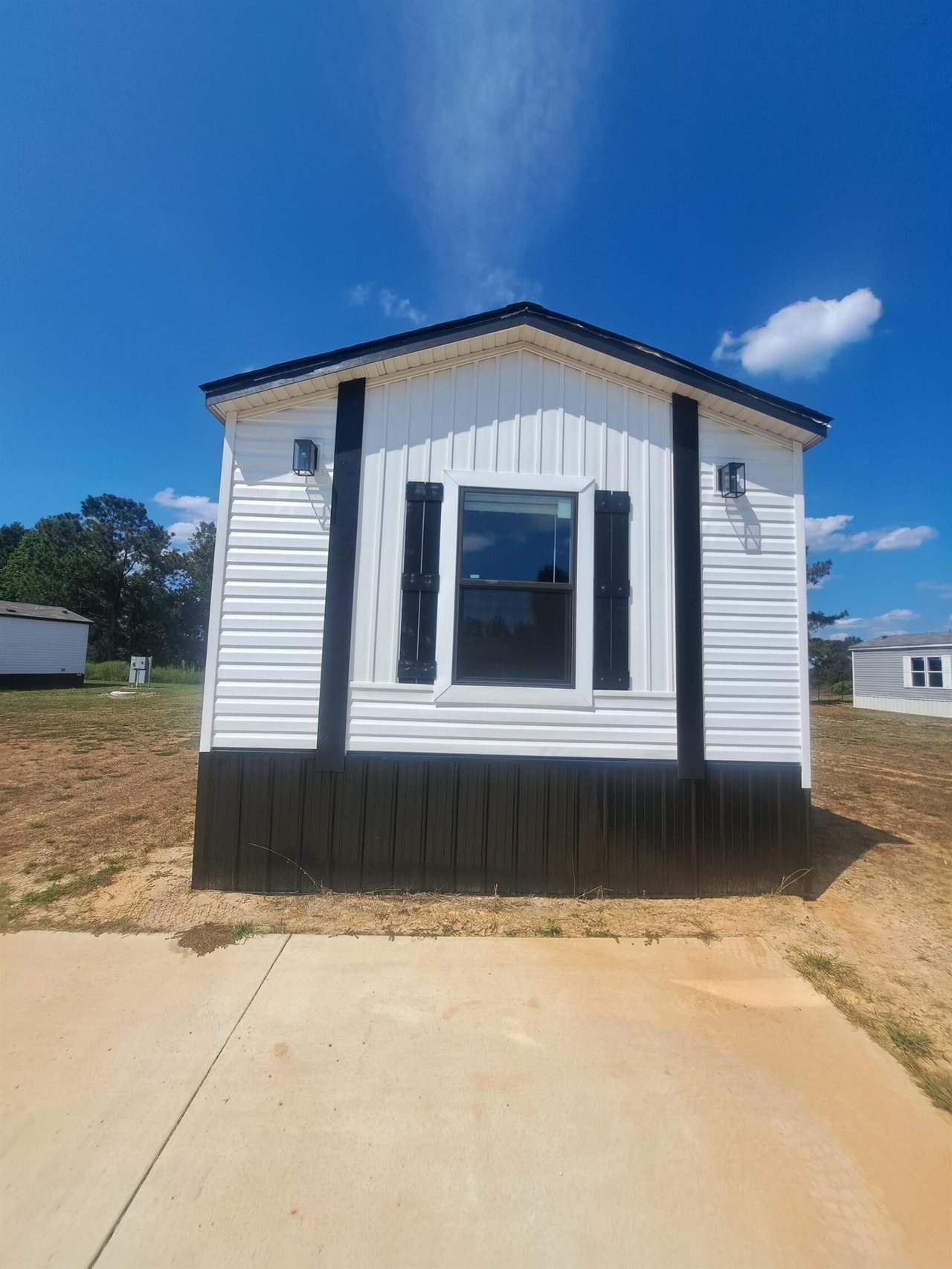 Lot 1026 - Rental