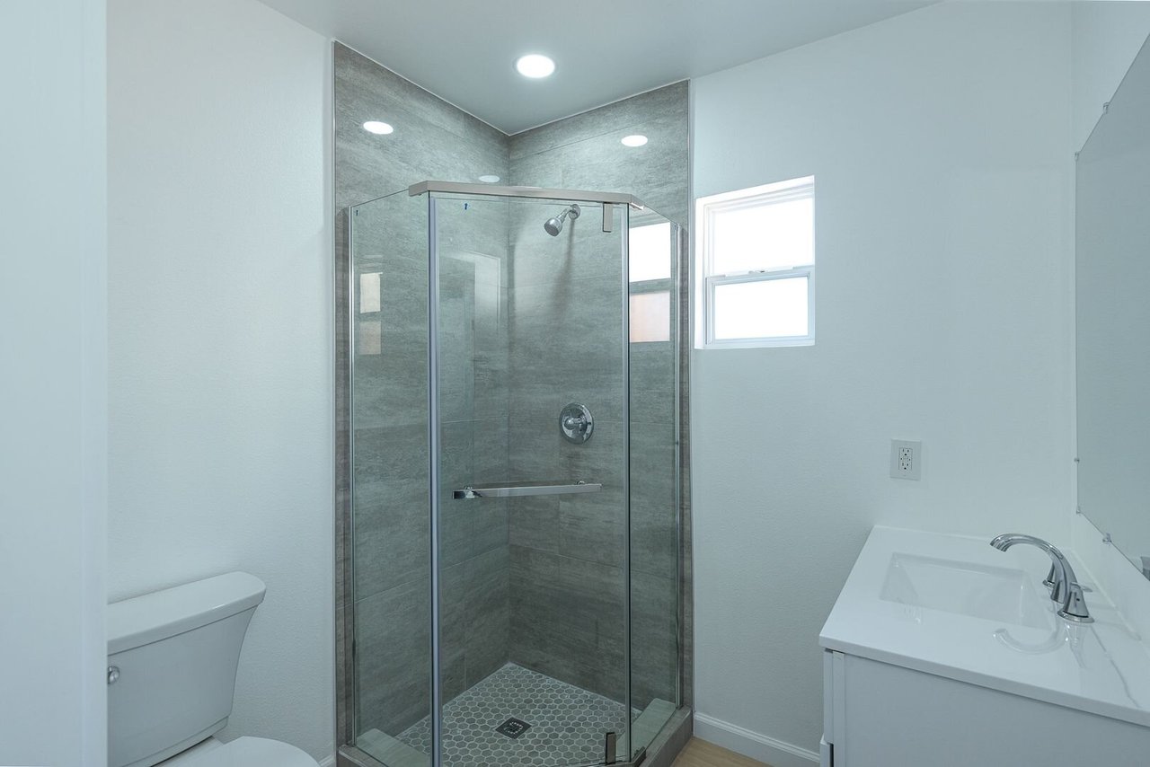 3630 S F St #2 Oxnard, CA 93033