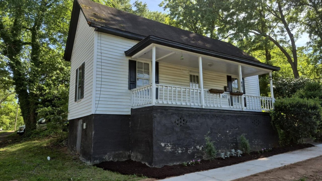 401 Gardner St