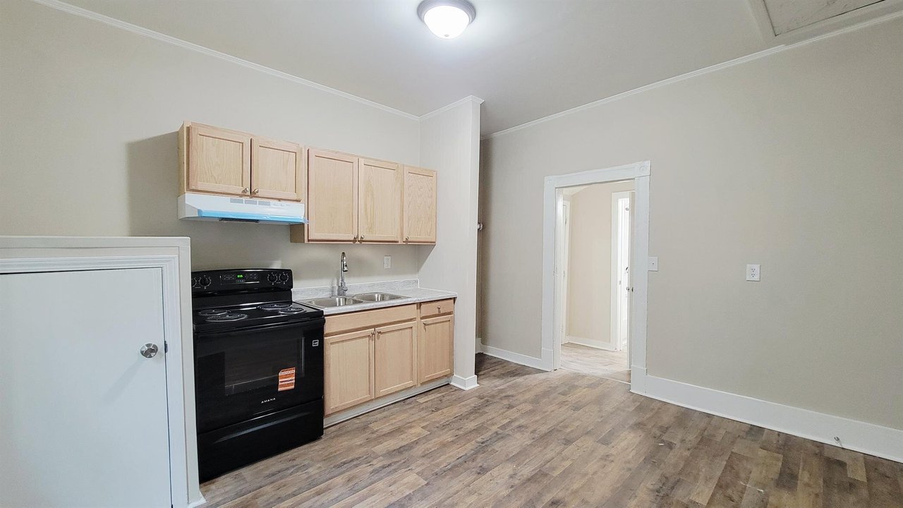 1230 Tank Ct