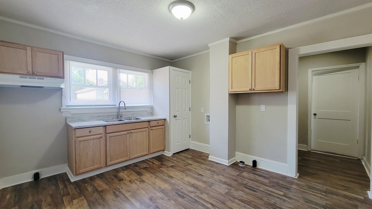 400 Walnut St Unit A