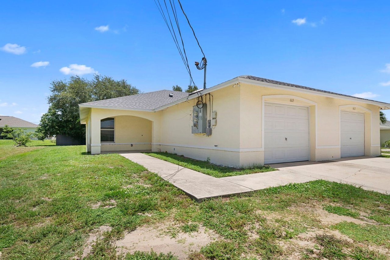 605 Hancock Bridge Pkwy Cape Coral, FL 33990