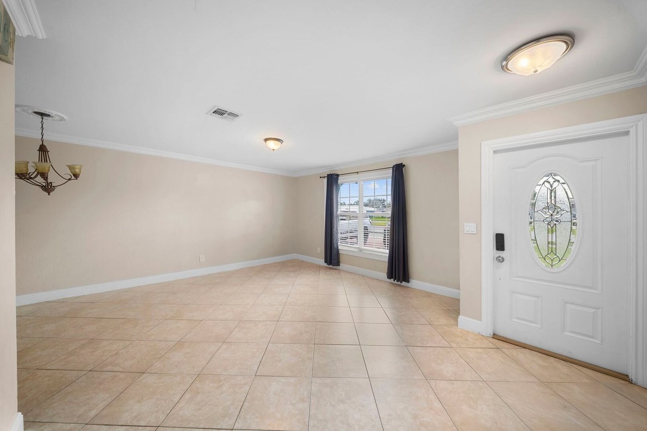 3402 Santa Barbara Blvd Cape Coral, FL 33914