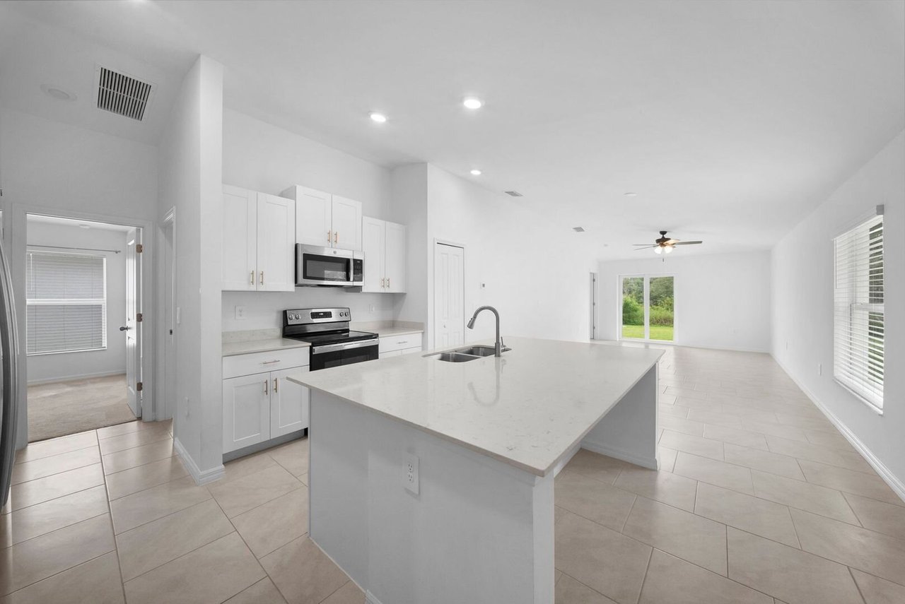 12321 DAKOTA RIDGE PL Lehigh Acres, FL 33936