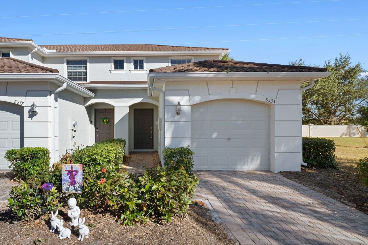 8535 Athena Ct Lehigh Acres, FL 33971