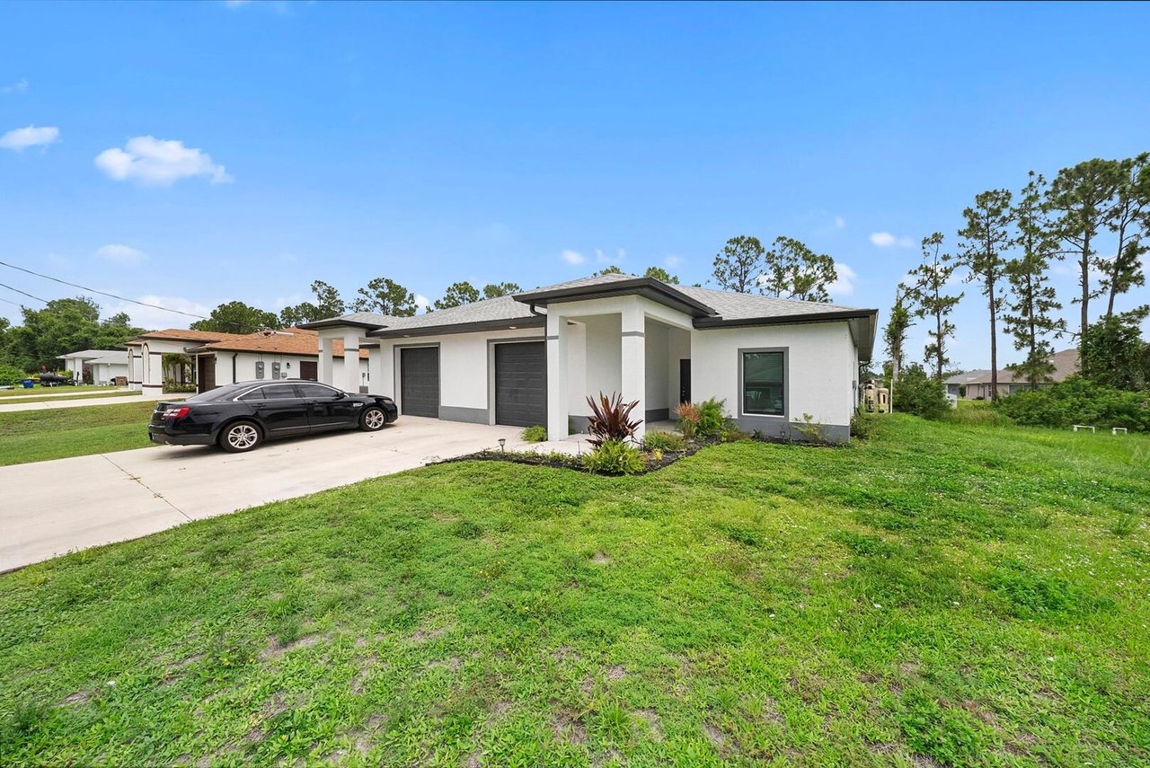 4716 29th St SW Lehigh Acres, FL 33973